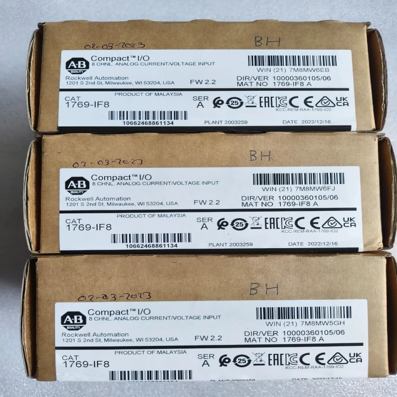 Allen-Bradley 1746-OB16 SLC 500 16-Point 24V DC Source Output Module thumbnail 6969